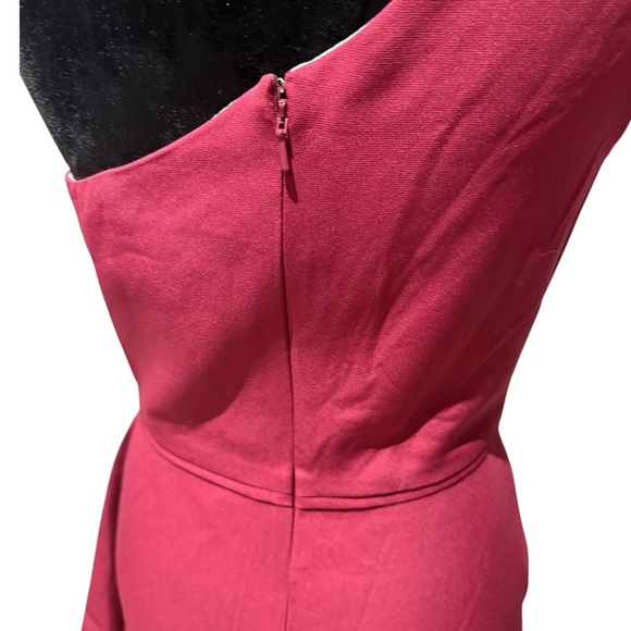 One-Shoulder Ruffle gown Burgundy Ieena for Mac Duggal Size 2 NWT - Picture 6 of 11